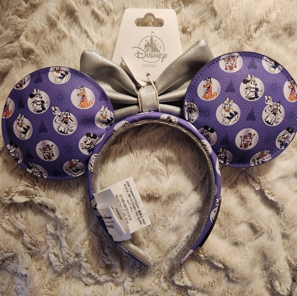 Disney 100 ears - Picture 3 of 3